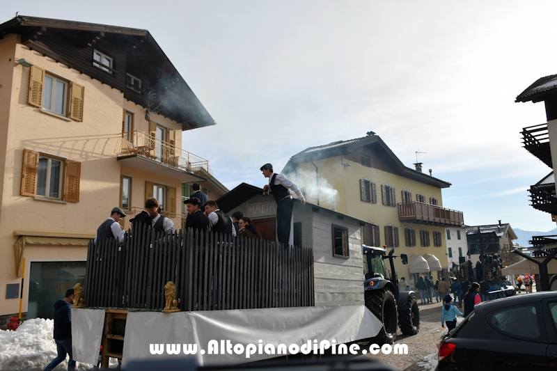 Piné in maschera - Carnevale di Baselga di Piné 2026 - foto ANDREA NARDON per www.altopianodipine.com Pineé - Carnevale 2026