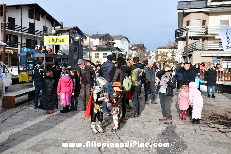 Piné in maschera - Carnevale di Baselga di Piné 2026 - foto ANDREA NARDON per www.altopianodipine.com Pineé - Carnevale 2026