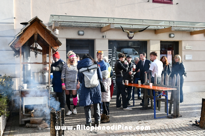 Piné in maschera - Carnevale di Baselga di Piné 2026 - foto ANDREA NARDON per www.altopianodipine.com Pineé - Carnevale 2026
