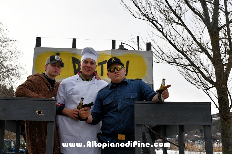 Piné in maschera - Carnevale di Baselga di Piné 2026 - foto ANDREA NARDON per www.altopianodipine.com Pineé - Carnevale 2026