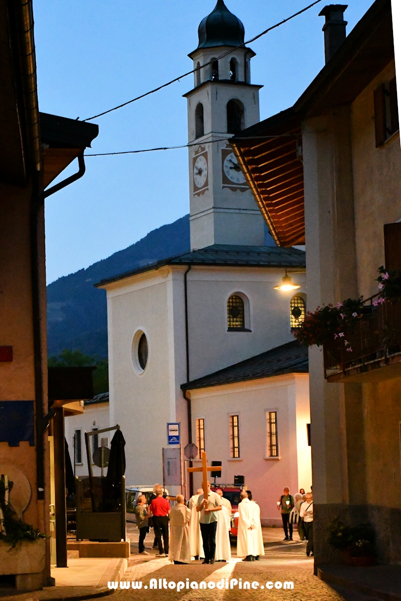 Rosario/fiaccolata fino alla Conca della Comparsa