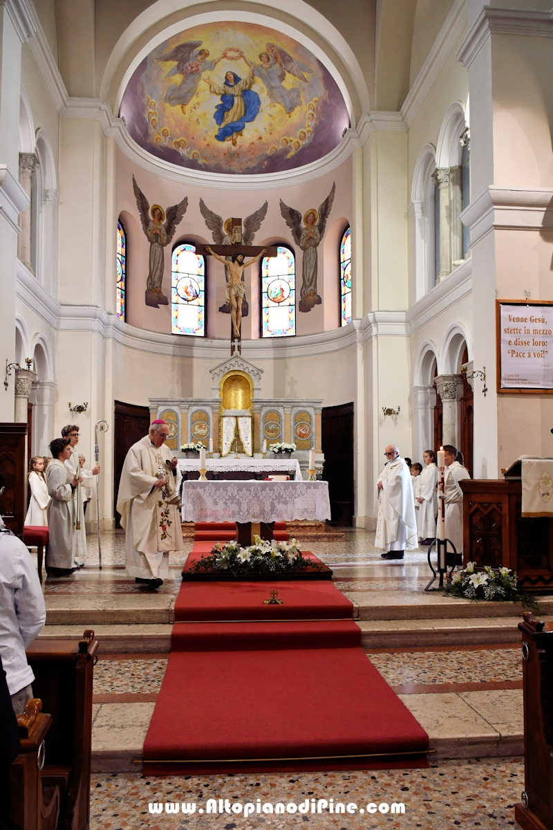 Visita pastorale dell'Arcivescovo don Lauro Tisi a Baselga di Pin&eacute; 