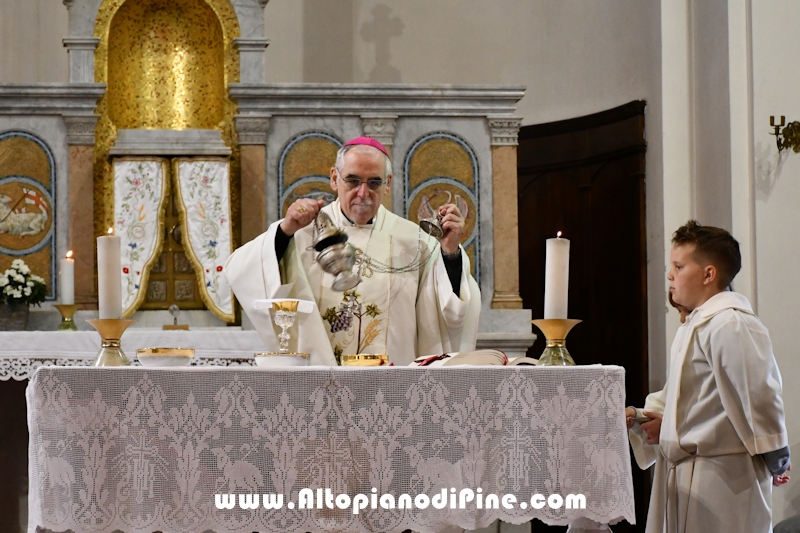 Visita pastorale dell'Arcivescovo don Lauro Tisi a Baselga di Pin&eacute; 