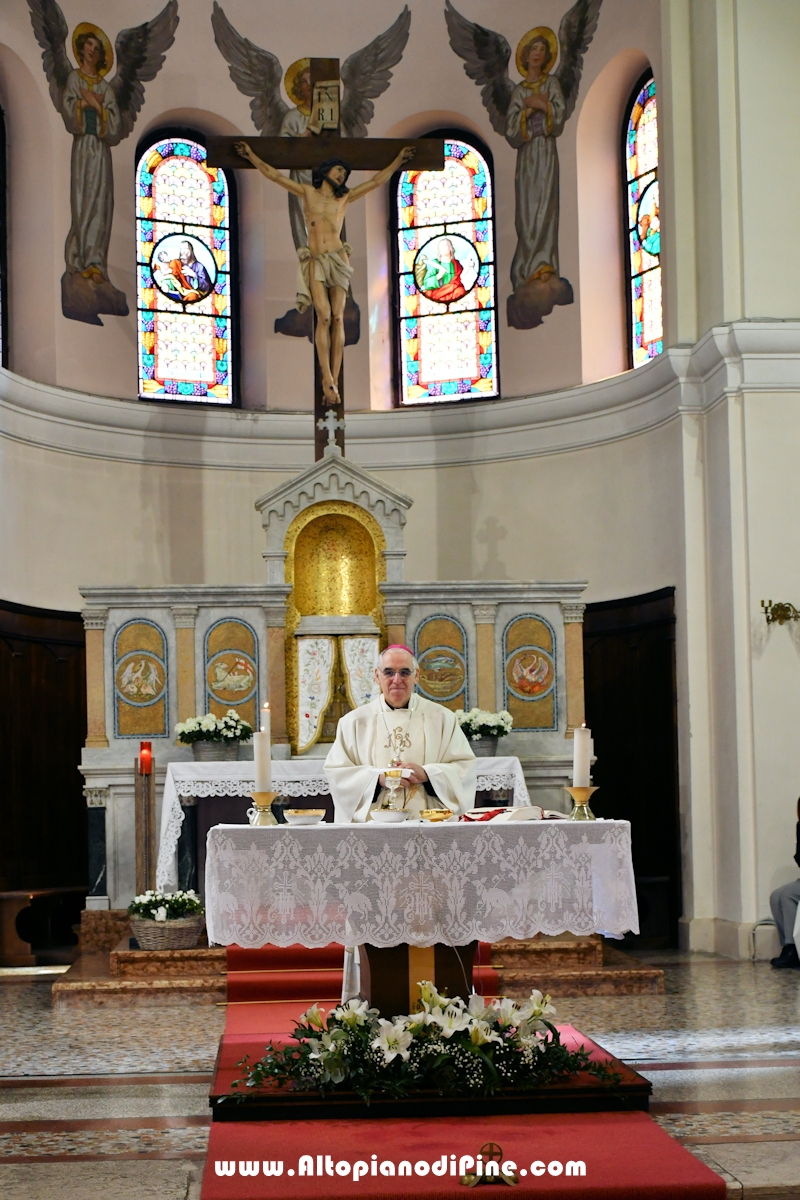 Visita pastorale dell'Arcivescovo don Lauro Tisi a Baselga di Pin&eacute; 