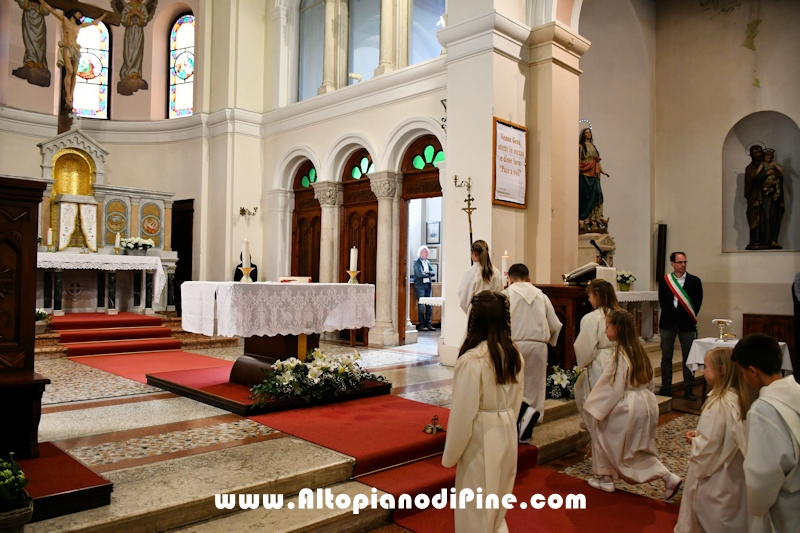 Visita pastorale dell'Arcivescovo don Lauro Tisi a Baselga di Pin&eacute; 