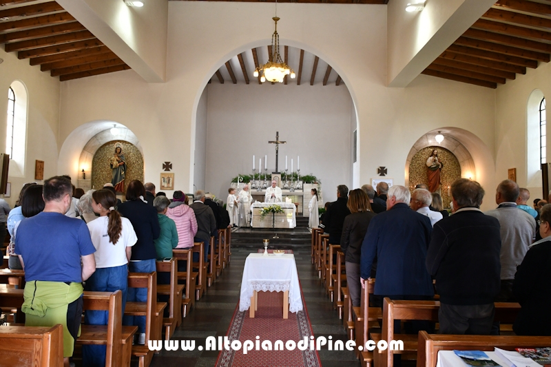 Visita pastorale dell'Arcivescovo don Lauro Tisi a Rizzolaga (Baselga di Pin&eacute;) 