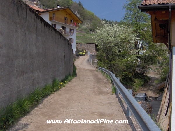 Strada di collegamento tra Sternigo e Rizzolaga [fotopercorsi/strada_sternigo-rizzolaga_20.jpg]