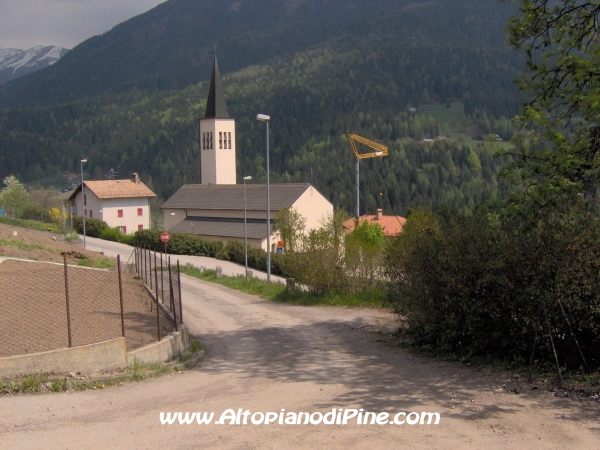 Strada di collegamento tra Sternigo e Rizzolaga [fotopercorsi/strada_sternigo-rizzolaga_21.jpg]